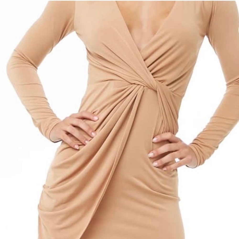 Forever 21 Beige Long Sleeve Drape Twisted mini dress, bodycon. Size XS.